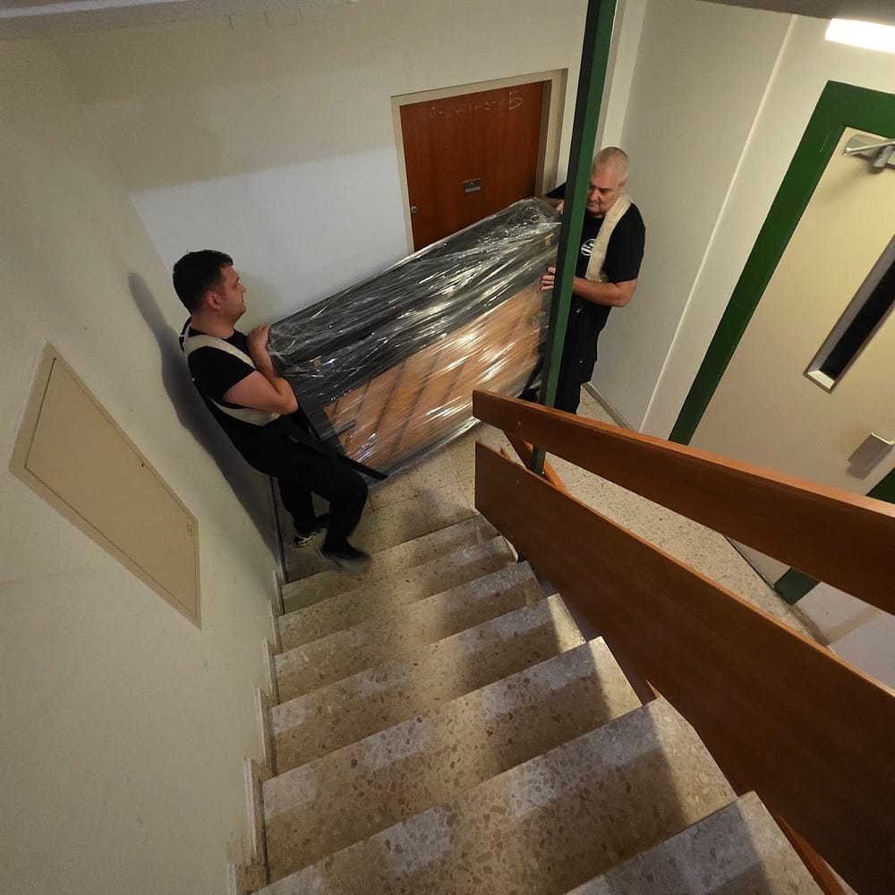 MK Klavier Art beim fachgerechten Klaviertransport