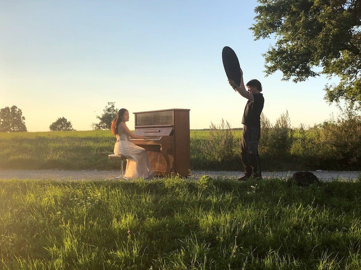 Umzug mit Klavier: Instrument beim Transport durch MK Klavier Art