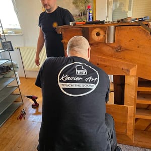MK Klavier Art carrying out professional piano disposal