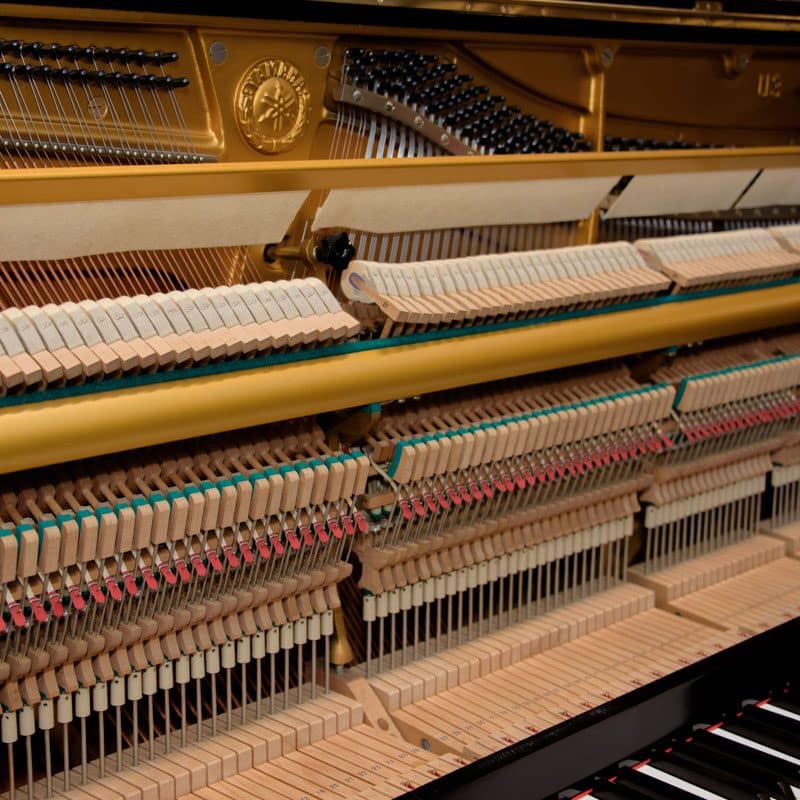 Gebrauchtes Klavier Yamaha UM