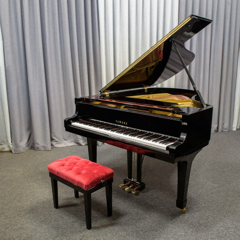 Yamaha C3